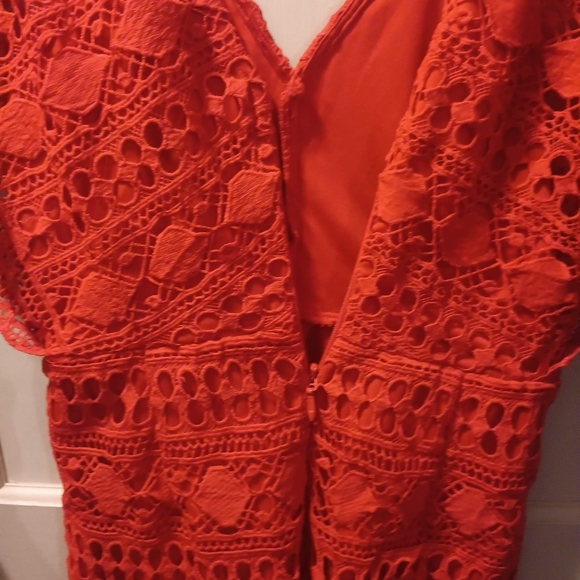 🤠Lulu's Red Lace V Neck Dress Size Medium - Picture 6 of 7